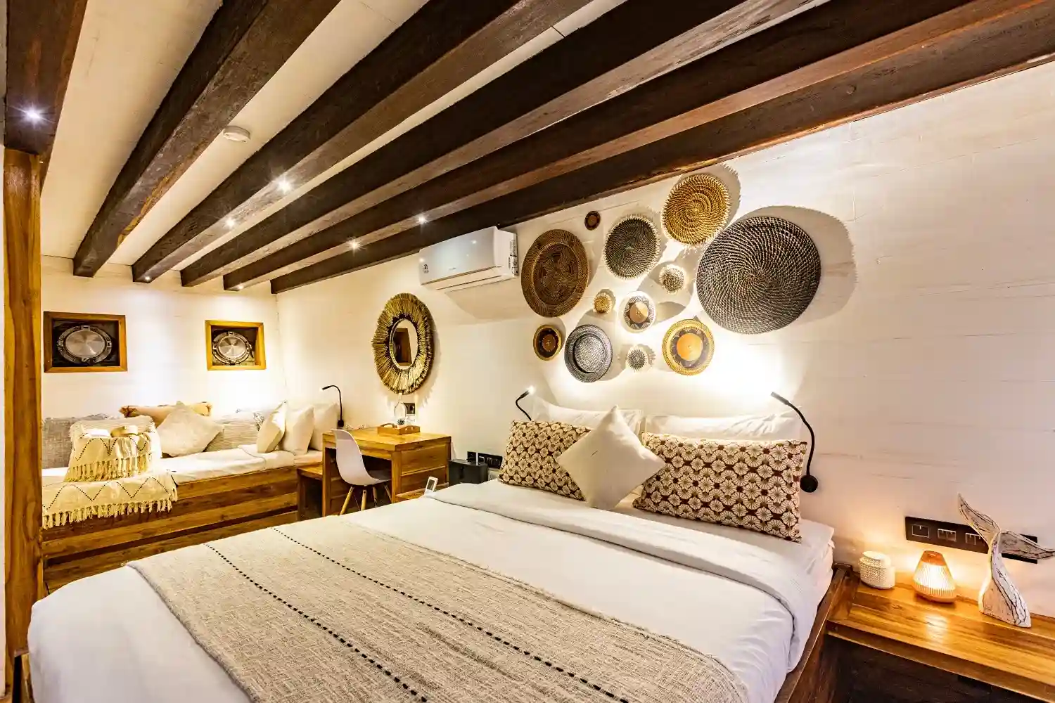 Banda Room